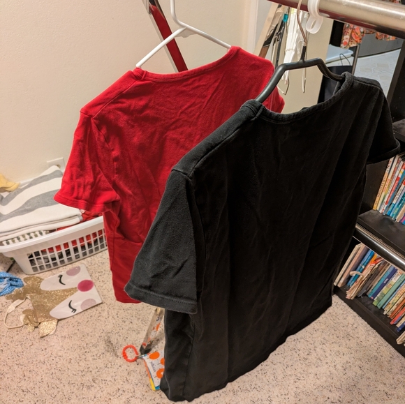 JojoMamanBebe Maternity T shirts size large. - Picture 2 of 5